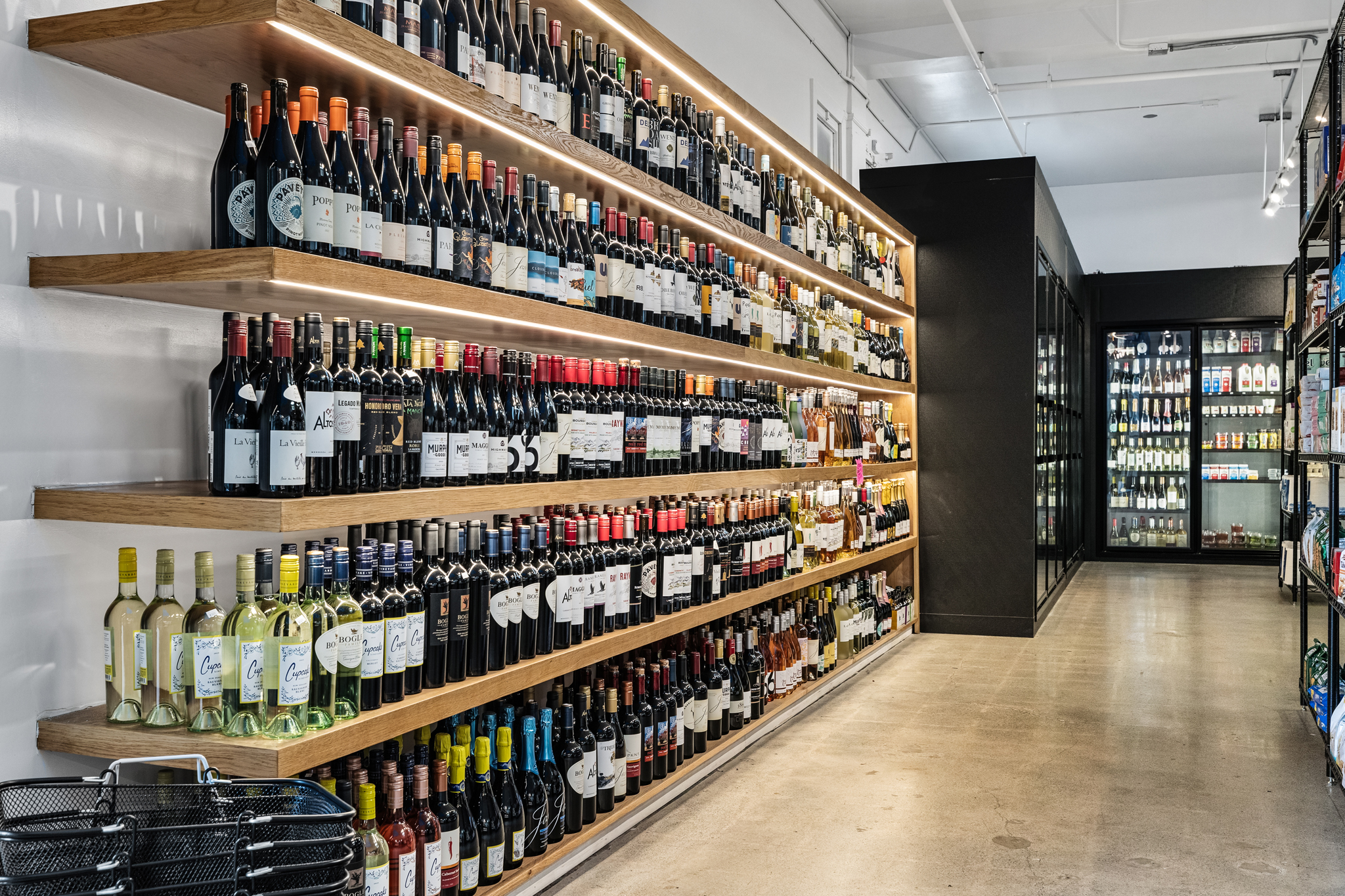 795 Pine Building Photo 5