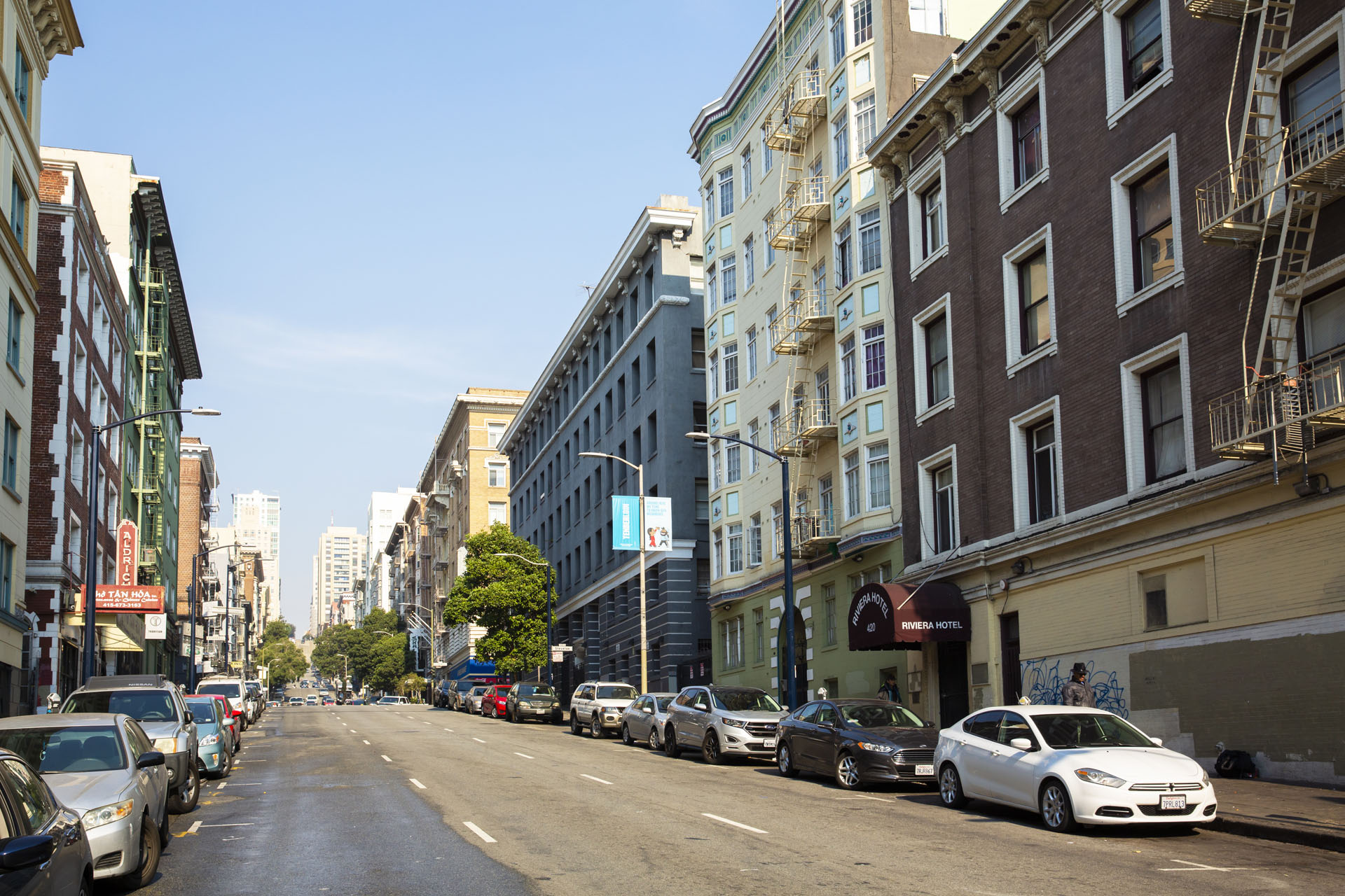 Tenderloin Neighborhood Photo 5