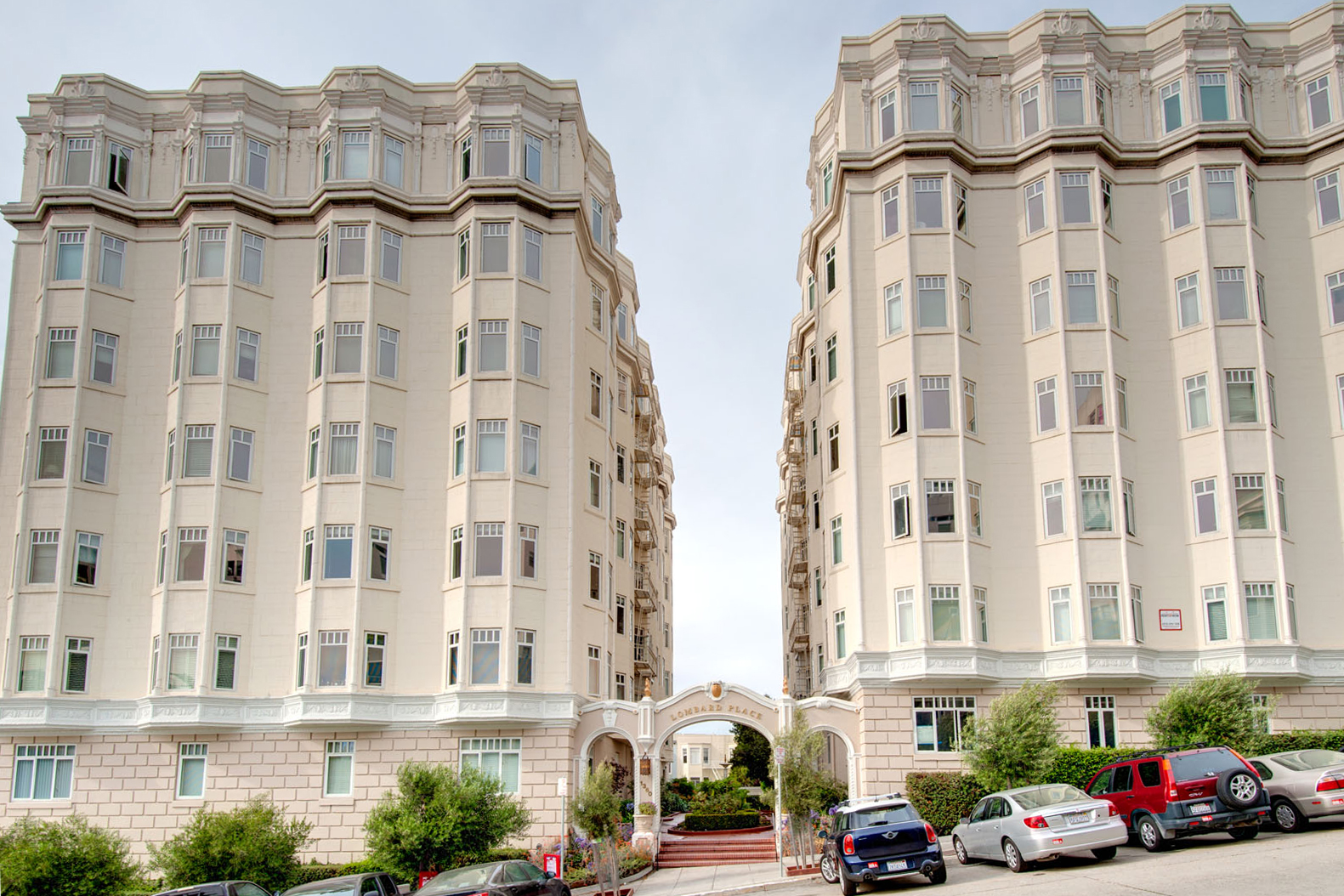 Lombard Place Apartments